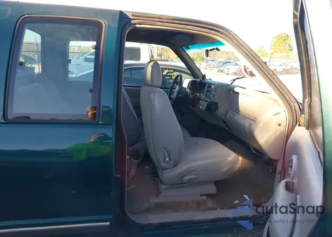 1997 Chevrolet C1500 Fleetside from USA, damaged, VIN 1GCEC19W2VE143729